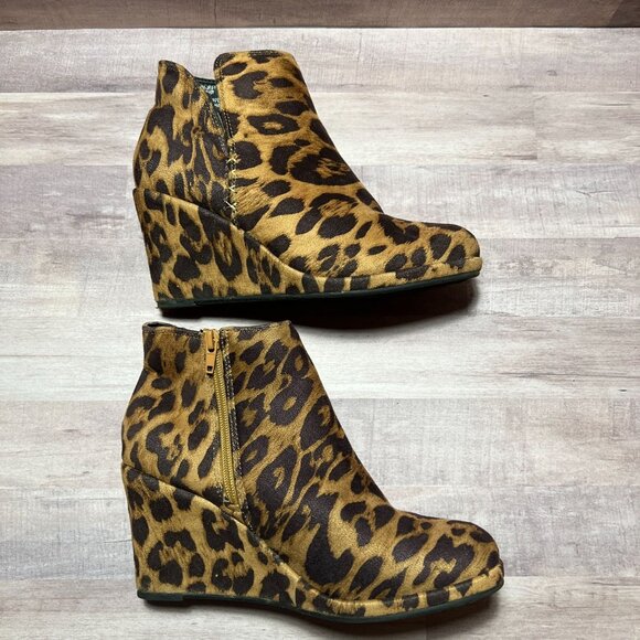 Leopard Print Wedge Ankle Boots 9M Fabric Upper Zip Closure RAMPAGE - Picture 5 of 9